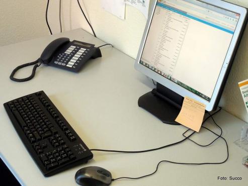 Bild zu Vier Tipps zur Broausstattung fr Kleinunternehmer